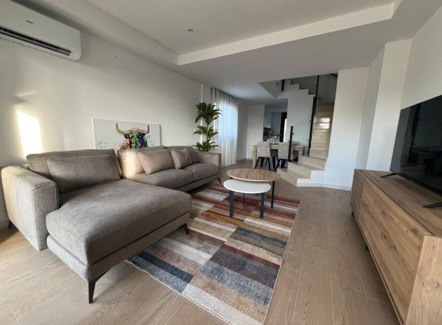 New Build - Townhouse * - La Union * - centro