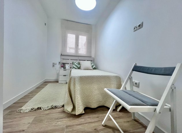 Herverkoop - Appartement - Torrevieja - Punta Prima