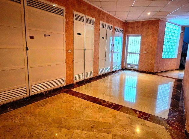 Resale - Apartment / Flat * - Almoradi