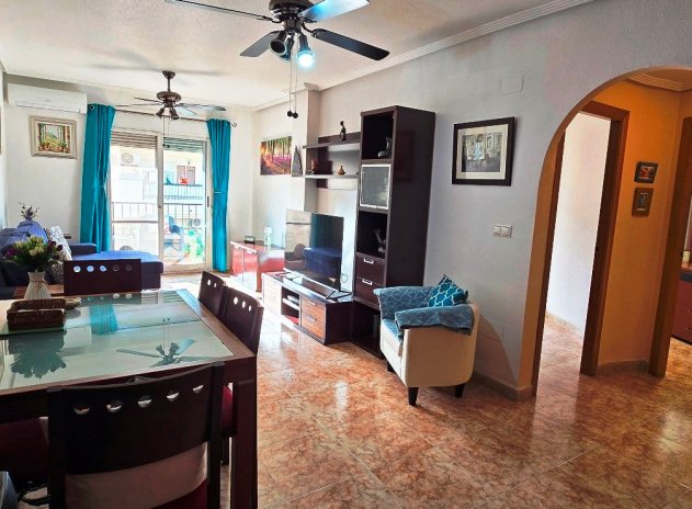 Resale - Apartment / Flat * - Almoradi