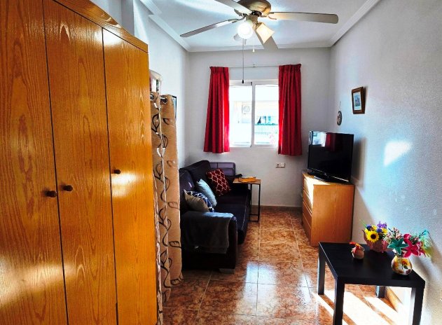 Resale - Apartment / Flat * - Almoradi