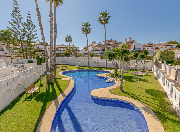 Reventa - Villa - Mil Palmeras - Riomar