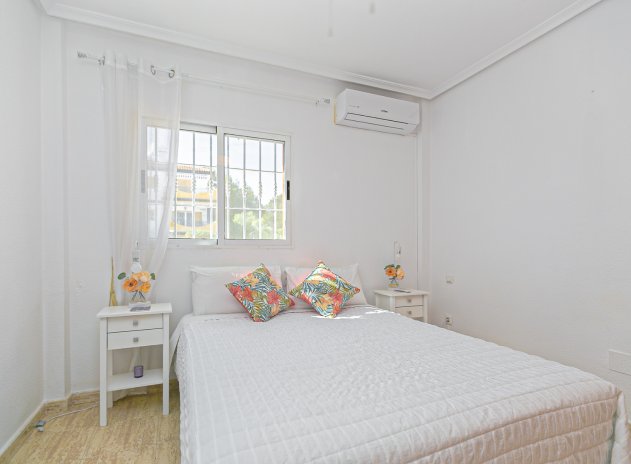 Reventa - Villa - Mil Palmeras - Riomar