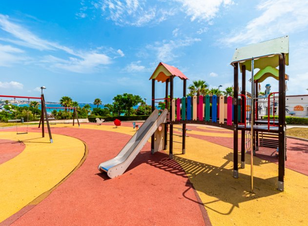 Reventa - Villa - Mil Palmeras - Riomar