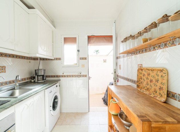 Resale - Townhouse * - Orihuela Costa * - Playa Flamenca *