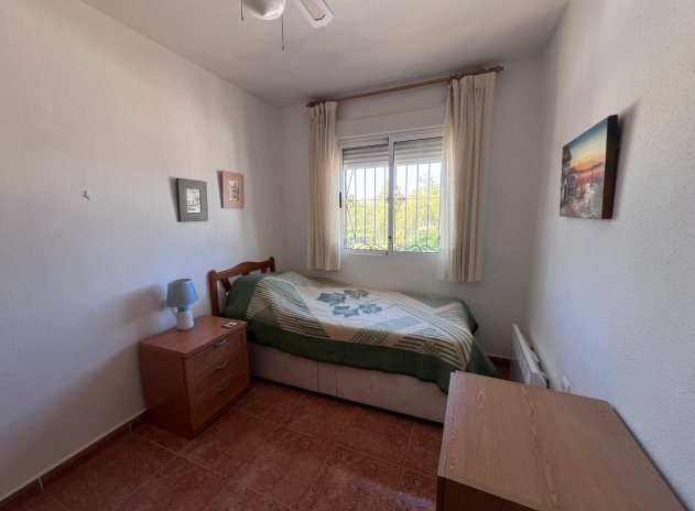 Resale - Villa * - Orihuela * - Entre Naranjos *