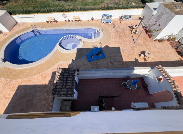 Resale - Villa * - Orihuela * - Entre Naranjos *