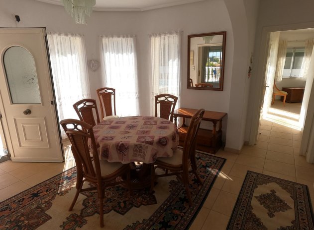 Resale - Villa * - Algorfa *
