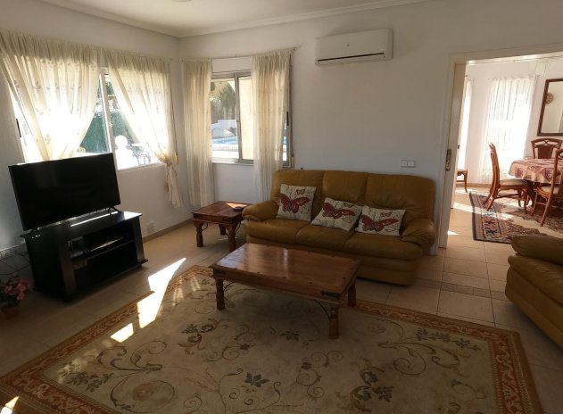 Resale - Villa * - Algorfa *