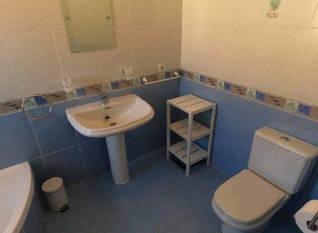 Resale - Villa * - Algorfa *