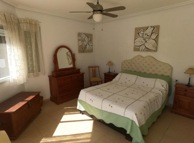 Resale - Villa * - Algorfa *