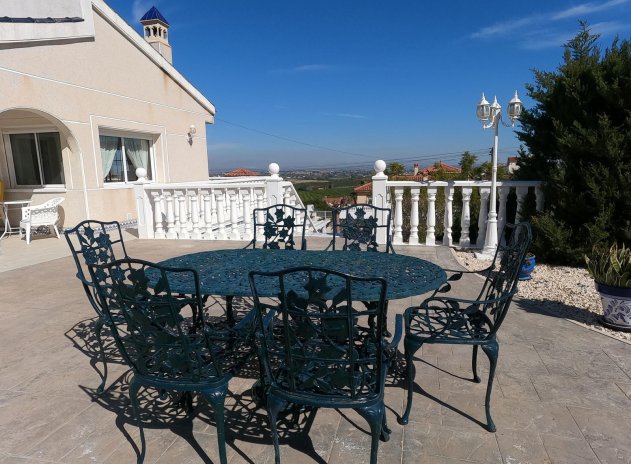 Resale - Villa * - Algorfa *