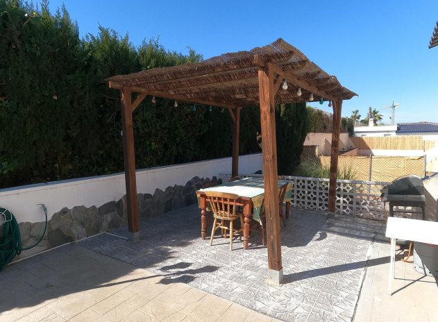 Resale - Villa * - Algorfa *