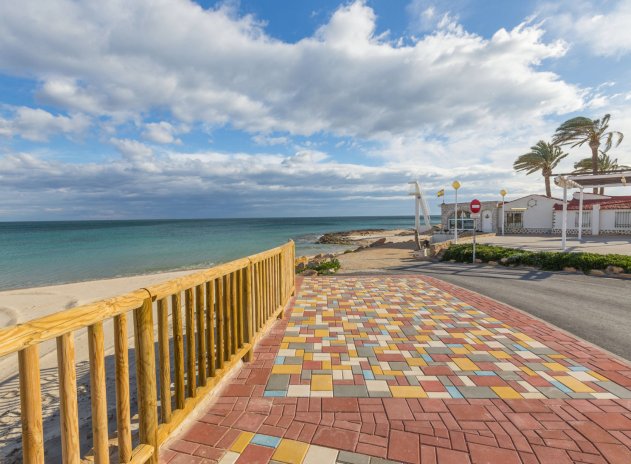 Reventa - Casa adosada - Cabo Roig - La Regia