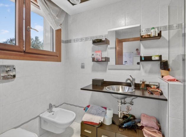 Resale - Villa * - Elche