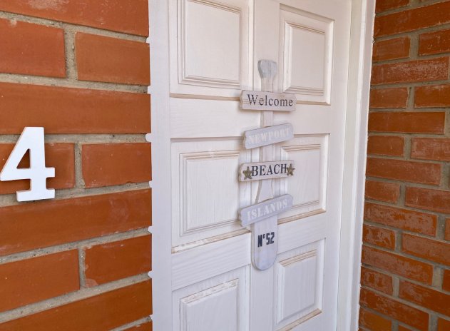 Resale - Apartment / Flat * - Torrevieja * - Punta Prima