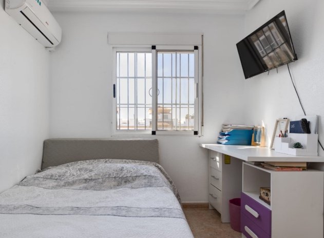 Resale - Townhouse * - Torrevieja *