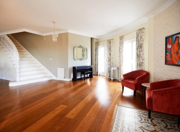 Resale - Villa * - Rojales * - Centro de la Ciudad Quesada