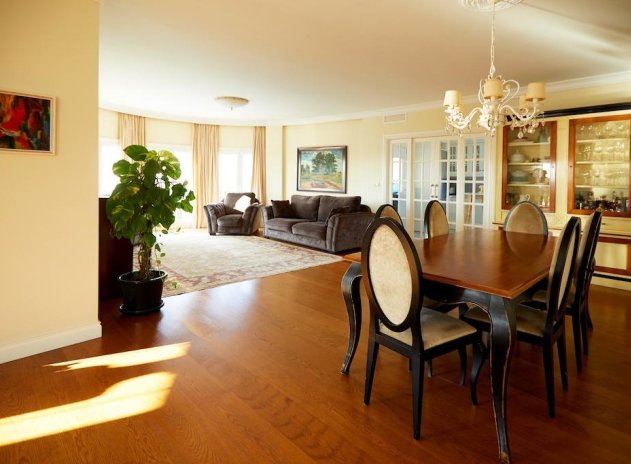 Resale - Villa * - Rojales * - Centro de la Ciudad Quesada