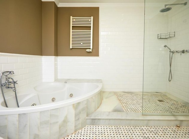 Resale - Villa * - Rojales * - Centro de la Ciudad Quesada