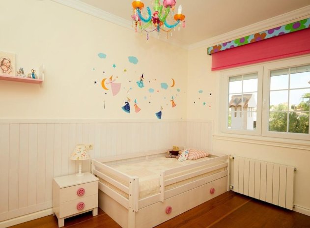 Resale - Villa * - Rojales * - Centro de la Ciudad Quesada