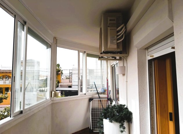 Wiederverkauf - Wohnung - Orihuela Costa - La Regia