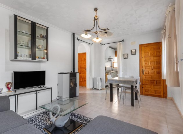 Resale - Villa * - Torrevieja * - El chaparral *