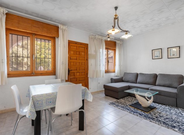 Resale - Villa * - Torrevieja * - El chaparral *