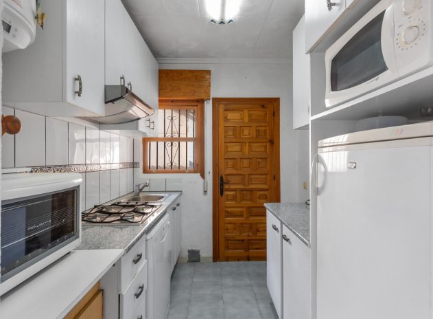 Resale - Villa * - Torrevieja * - El chaparral *