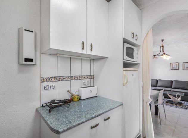 Resale - Villa * - Torrevieja * - El chaparral *