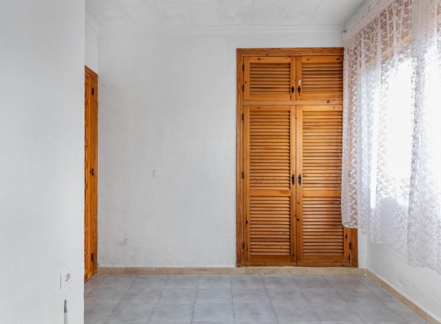 Resale - Villa * - Torrevieja * - El chaparral *