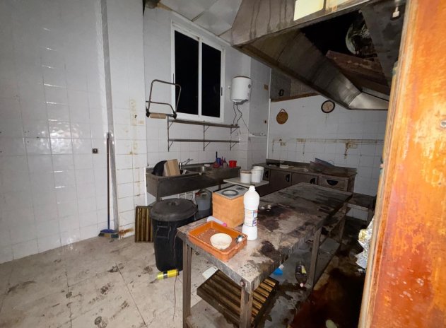 Reventa - Comercial - Torrevieja - Playa del Cura