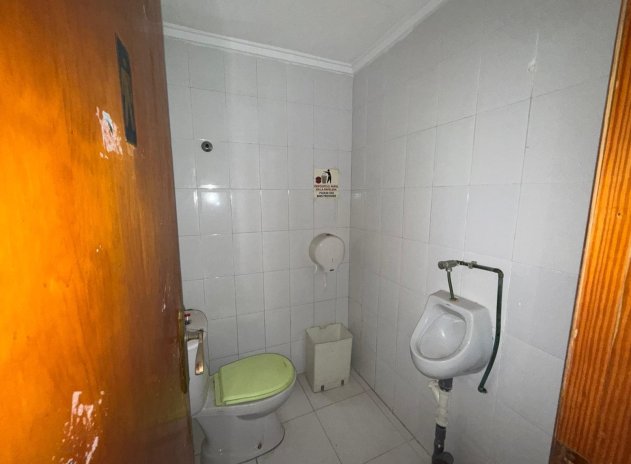 Reventa - Comercial - Torrevieja - Playa del Cura