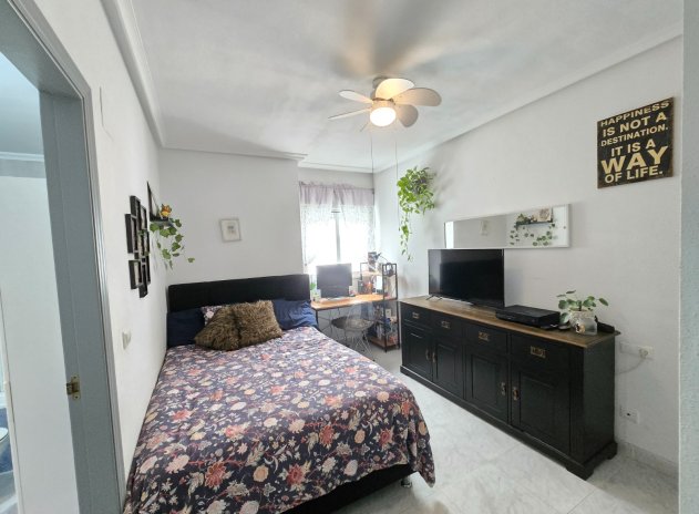 Herverkoop - Appartement - Los Montesinos