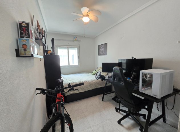 Herverkoop - Appartement - Los Montesinos