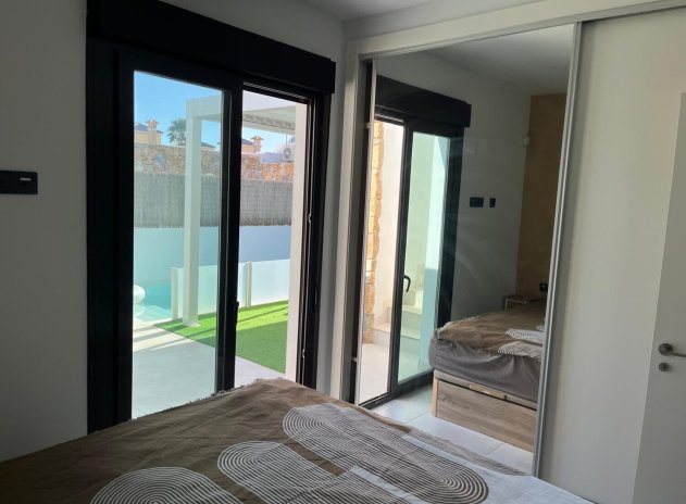 Herverkoop - Villa - Lomas de Cabo Roig