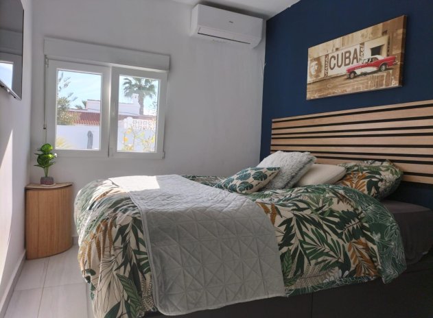 Resale - Villa * - Rojales * - Centro de la Ciudad Quesada