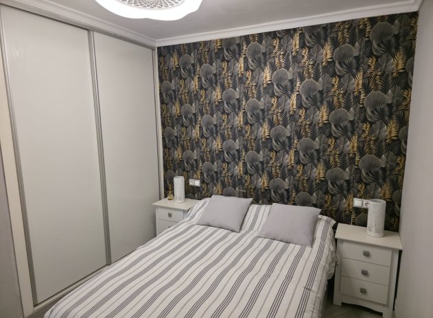 Reventa - Casa adosada - La Torreta - Torrevieja