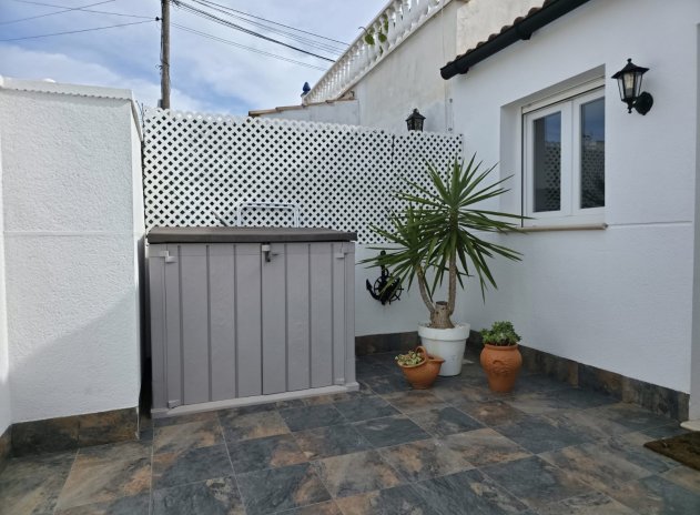 Reventa - Casa adosada - La Torreta - Torrevieja