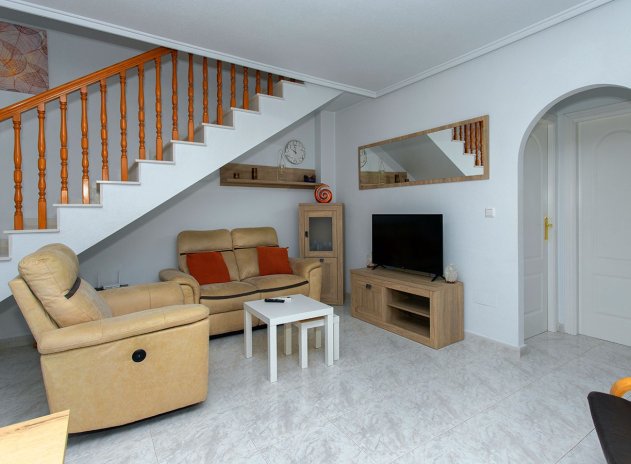 Resale - Villa * - Rojales *