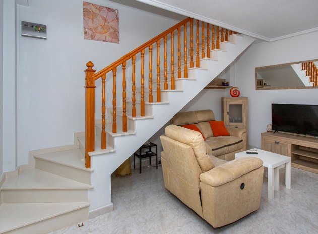 Resale - Villa * - Rojales *