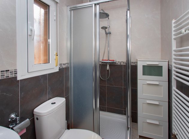 Resale - Villa * - Rojales *