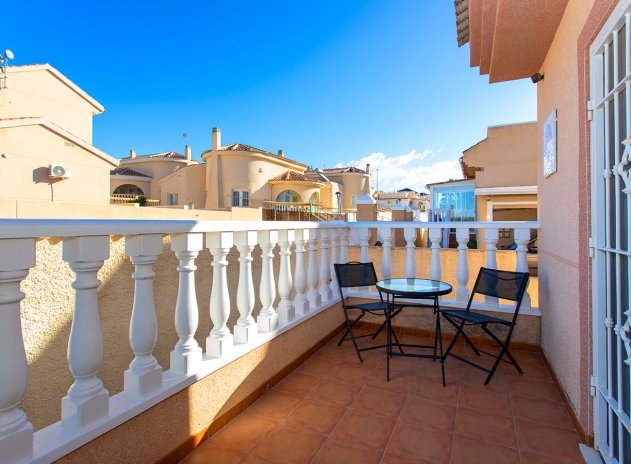 Resale - Villa * - Rojales *