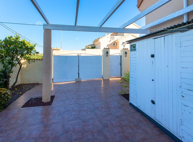 Resale - Villa * - Rojales *