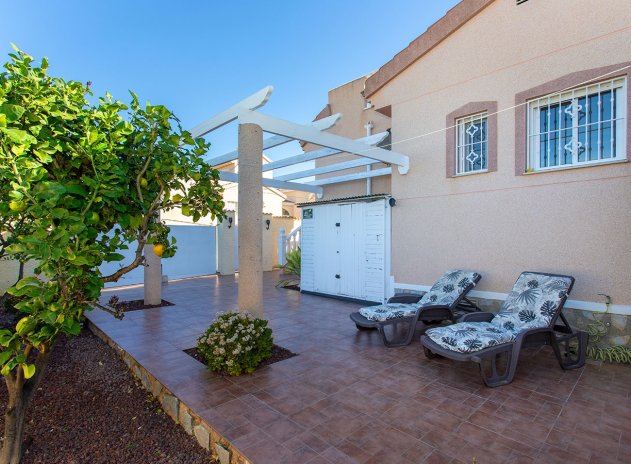 Resale - Villa * - Rojales *