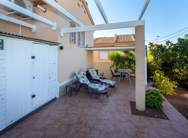 Resale - Villa * - Rojales *