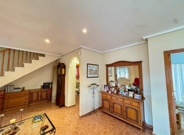 Resale - Villa * - Torrevieja * - Los Balcones *