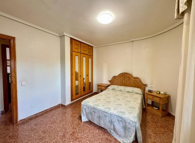 Resale - Villa * - Torrevieja * - Los Balcones *