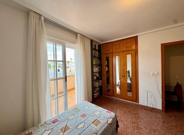 Resale - Villa * - Torrevieja * - Los Balcones *