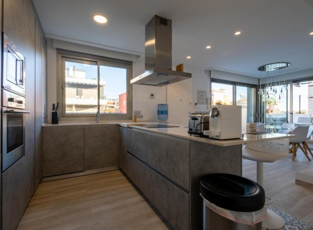 Herverkoop - Villa - Orihuela Costa - PAU 26